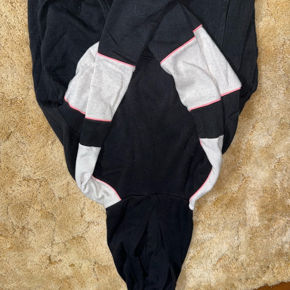 American Eagle Outfitters Black and Gray Hoodie